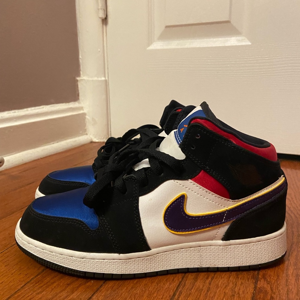 Nike Air Jordan 1 Mid